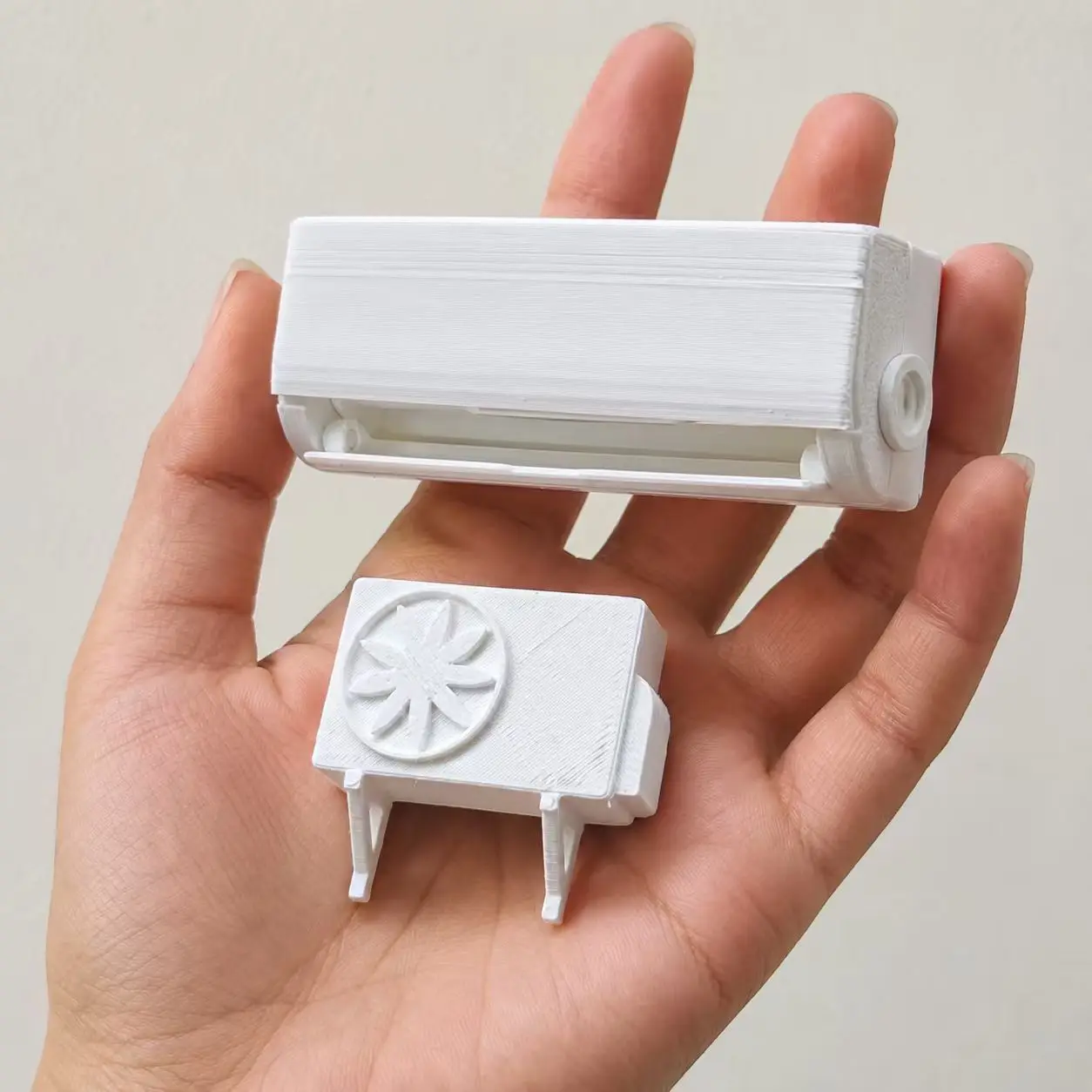 Photography Unit - 2-piece/1-set 3D-printed mini split-type air conditioning