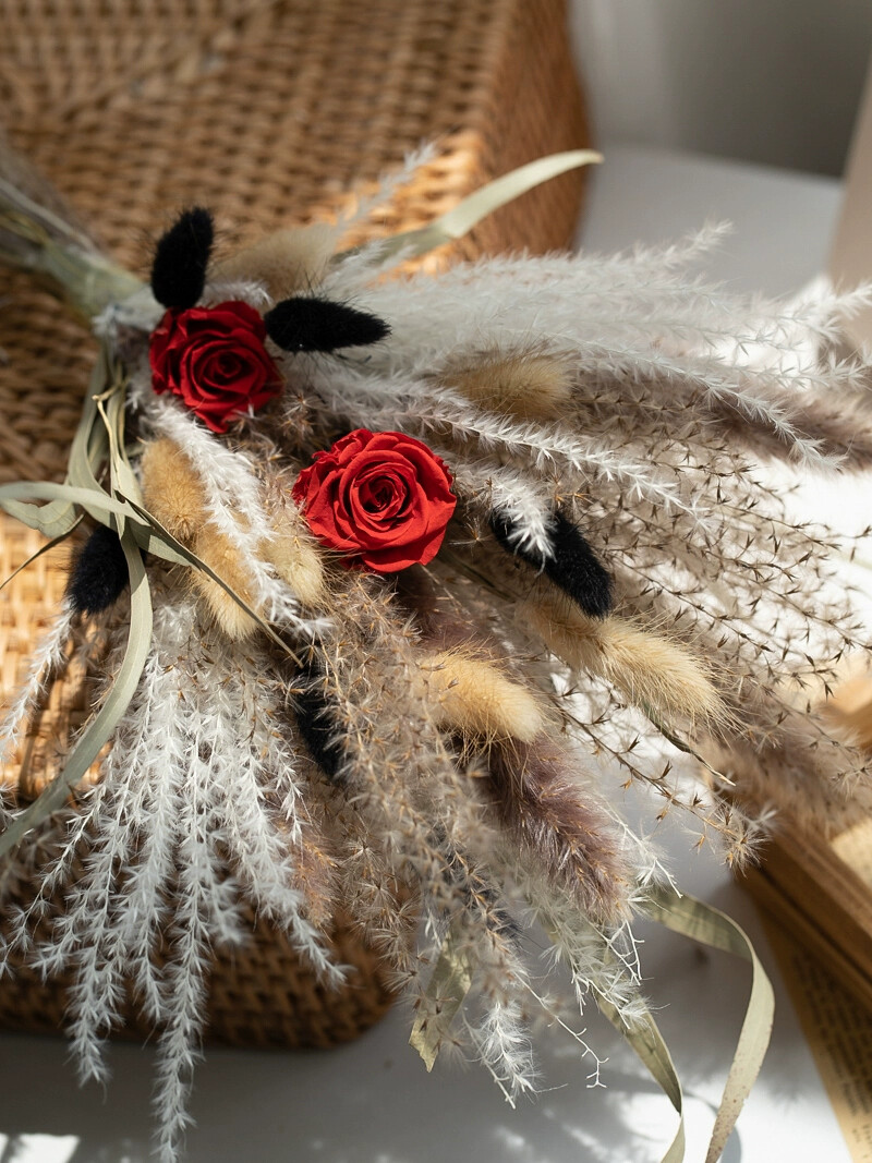 Preserved Rose Rabbit Tail Ree - Photography Graduation ulasan dan harga