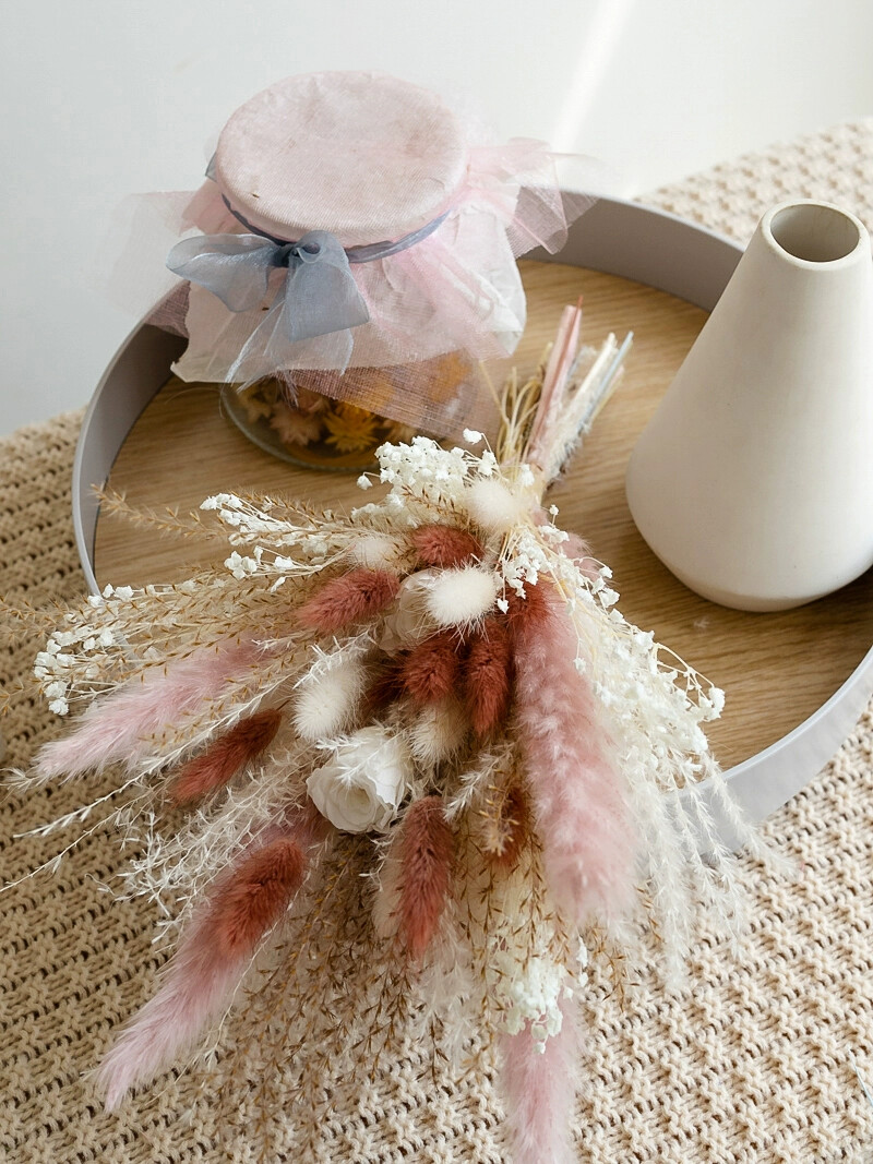 Preserved Rose Rabbit Tail Ree - Photography Graduation ulasan dan harga